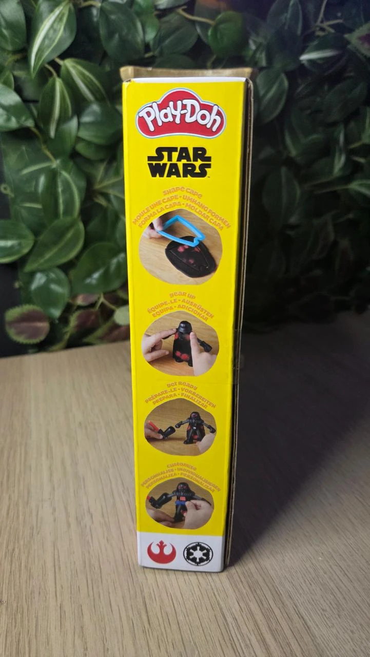 Play-Doh Star Wars - Moldagem Sabres Laser & Figuras Dark Vador Luke Skywalker – photo 3